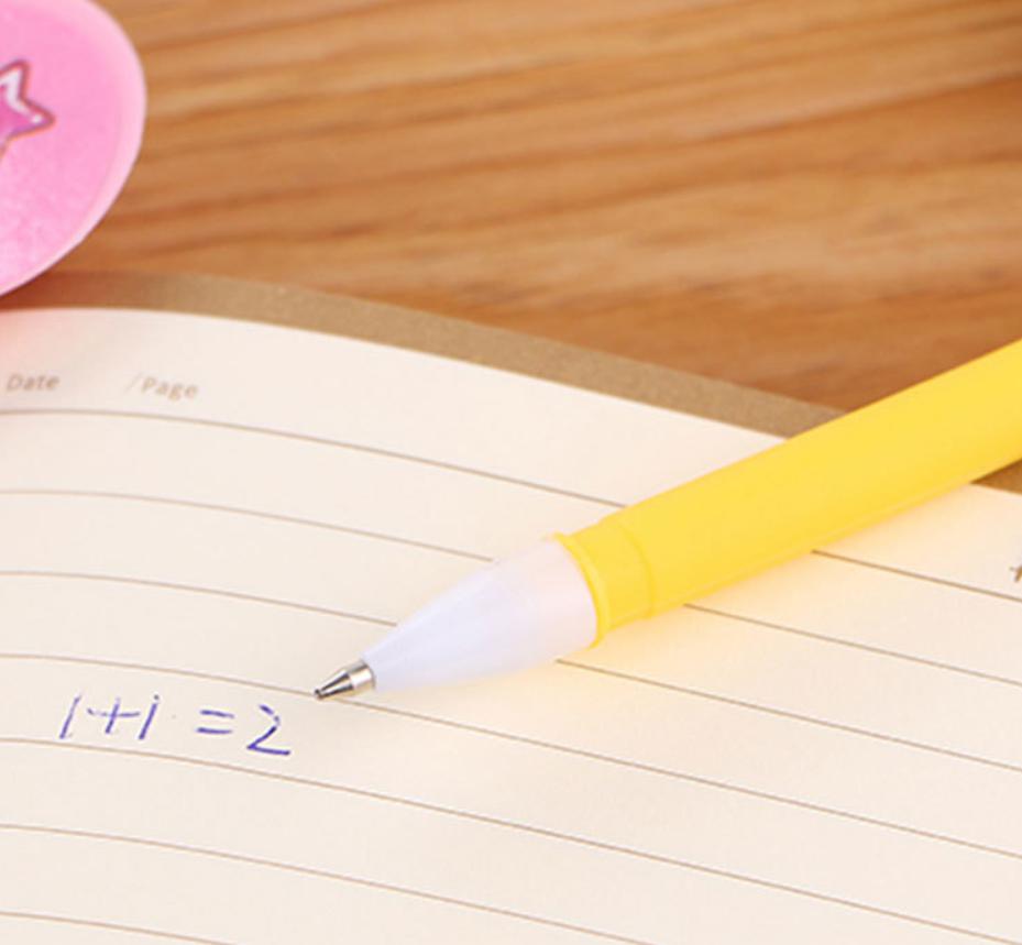 ปากกาพัดลูกลื่นลายตัวการ์ตูน BTS ( ไส้สีน้ำเงิน ) 0.5mm ด้ามละ 4 บาท ✔️พร้อมส่ง 🎲สุ่มลาย พัด เครื่องเขียน