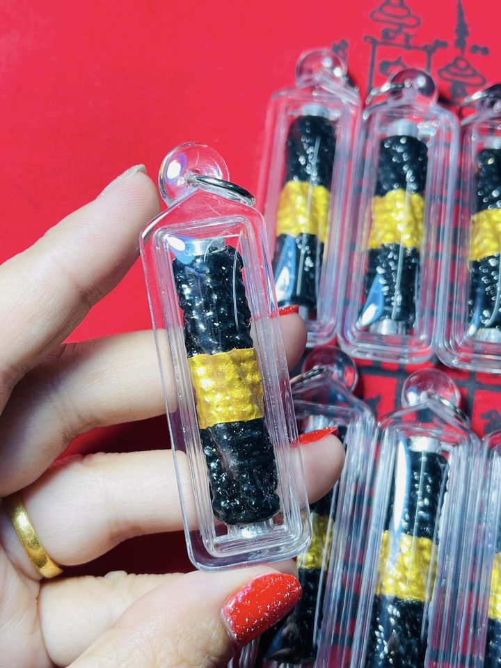 💫#ตะกรุดม้าเสพนาง 📿 ขนาด2นิ้ว (พร้อมกรอบ)🔮หลวงพ่อปุ่น ธัมมปาโล ✨