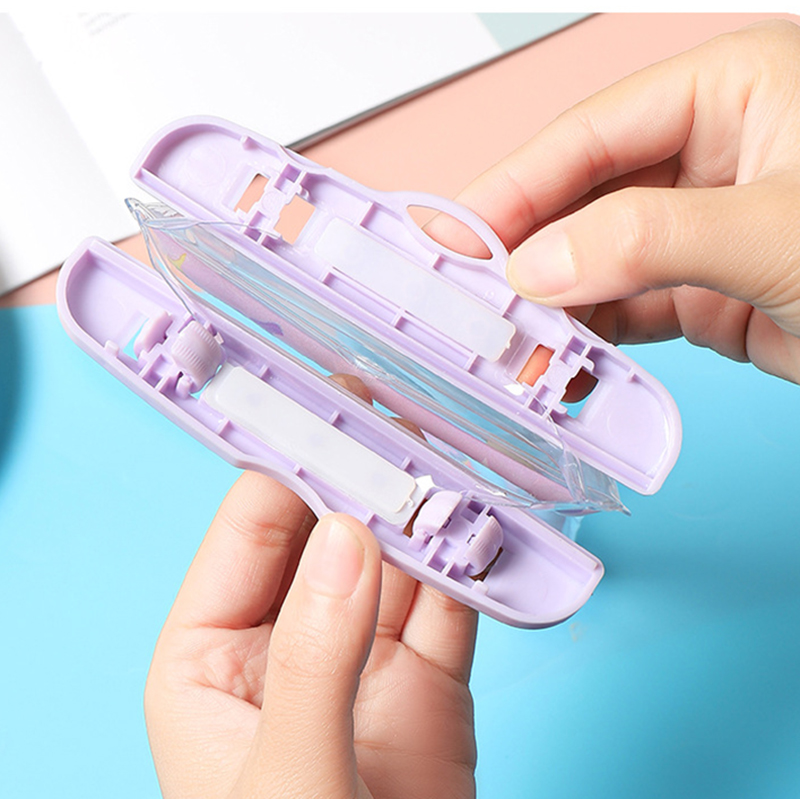 💦📞ซองกันน้ำมือถือลายการ์ตูน💦ขอบกันกระแทก🧡ขนาดใหญ่"พิเศษ"ใส่กับโทรศัพท์ทุกรุ่น💙ฟรีสายคล้องคอ ทัชสกรีนได้✅พร้อมในไทย กันน้ำ ซอง ซองโทรศัพท์กันน้ำ เล่นสงกรานต์