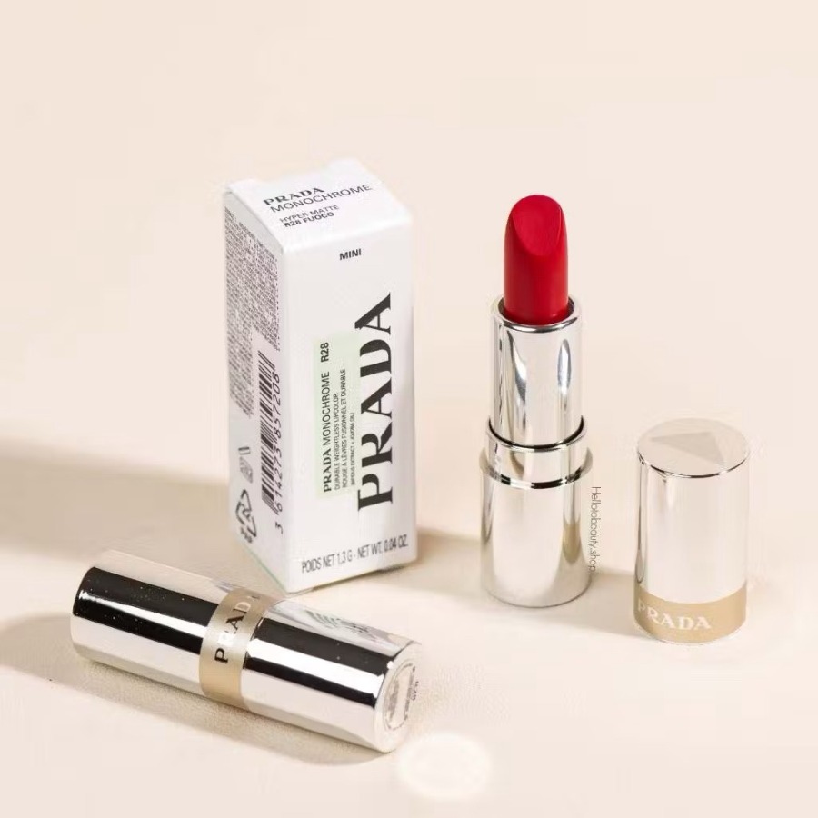 Prada Monochrome Hyper Matte Lipstick 1.3 g. #R28