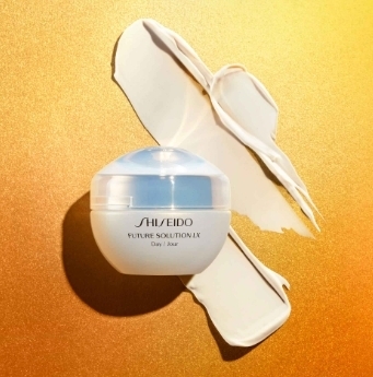 Shiseido Future Solution LX Total Protective Cream SPF20 15 ml.