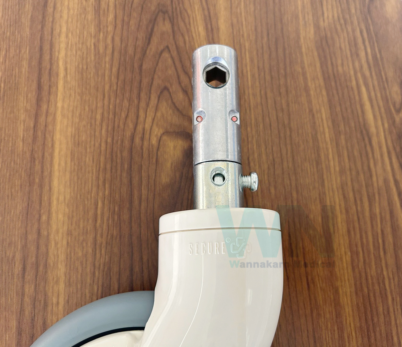 ลูกล้อ ขนาด 6 นิ้ว แกนยาว ระบบล็อค 2 ระบบ (ล็อค/ปลดล็อค)