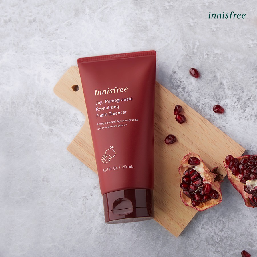 Innisfree Jeju Pomegranate Revitalizing Foam Cleanser 150 ml.