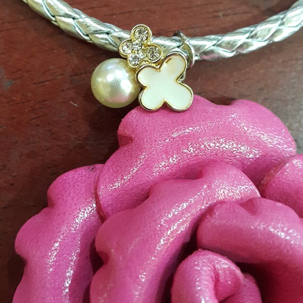 สร้อยคอกุหลาบหนังดัดมือสายหนังเทียมถักตัวล็อคก้ามปู