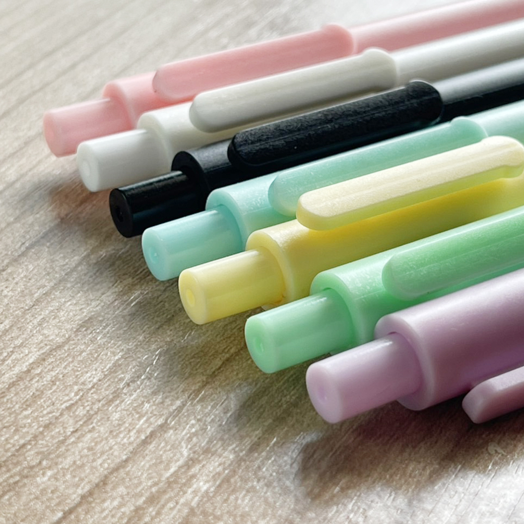 🖤ปากกาลูกลื่นด้ามสี Pastel🖤ไส้สีดำ 0.5 📌เลือกสี✔️พร้อมส่งในไทย ปากกาเจล แบบกด ปากกากด