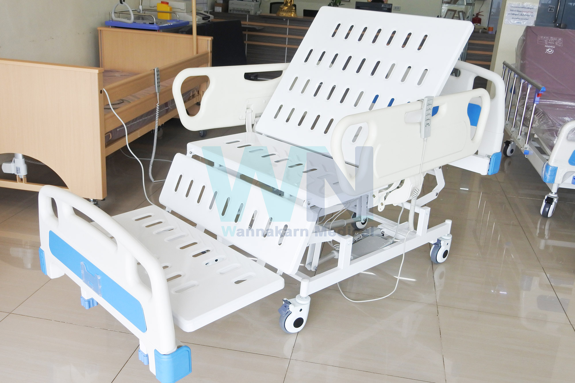 Medical Bed MK-E-02 เตียงผู้ป่วยปรับไฟฟ้า 3 ฟังก์ชั่น ราวปีกนก