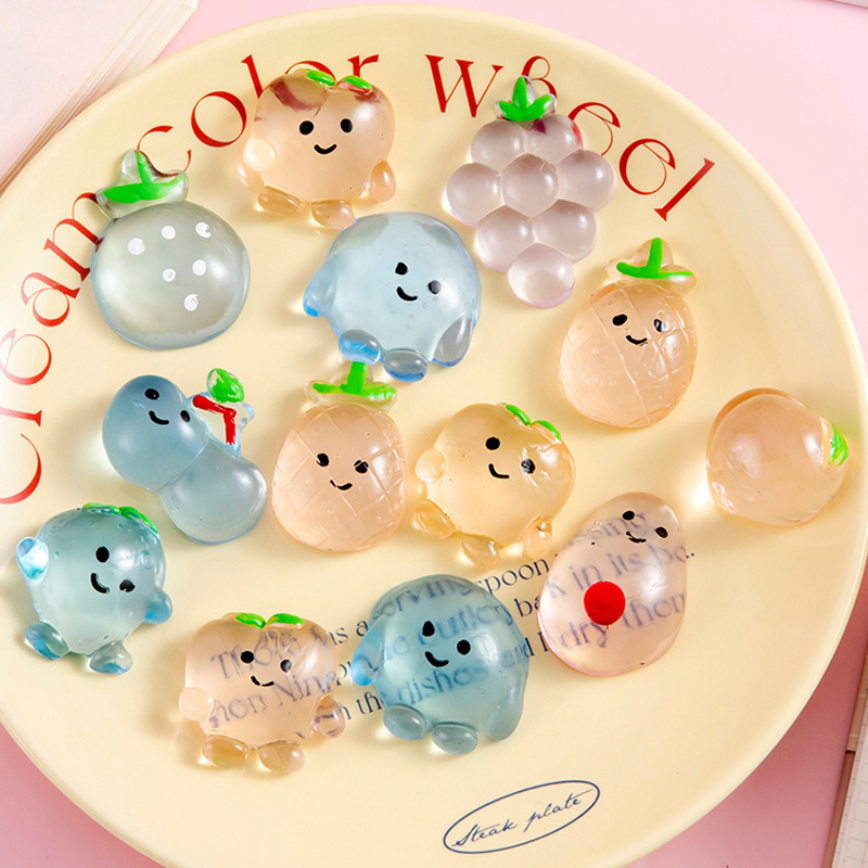 🌈🍇สกุชชี่ตุ๊กตาการ์ตูนผลไม้นุ่มนิ่ม🍊📌สุ่มคละแบบ✅พร้อมส่งในไทย ของเล่นคลายเครียด ของเล่นบีบสกุชชี่