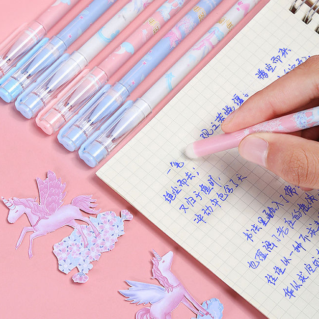 ⭐ปากกาลบได้🌈สาวน้อยตุ๊กตา ไส้สีน้ำเงิน 0.5📌สุ่มคละลาย ด้ามละ 4 บาท✔️พร้อมส่งOhwowshop หลากสี ปากกาเจล เครื่องเขียน