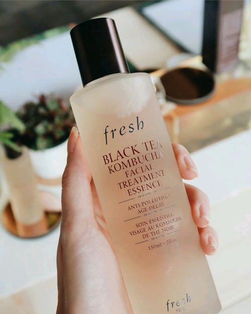 Fresh Kombucha Facial Treatment Essence 150 ml.