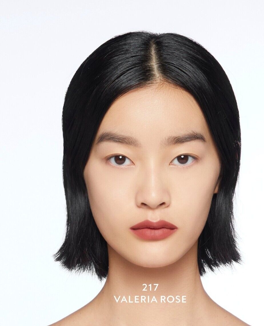 Gucci Rouge A Levres Mat Lip Colour 3.5 g. #217 Valeria Rose