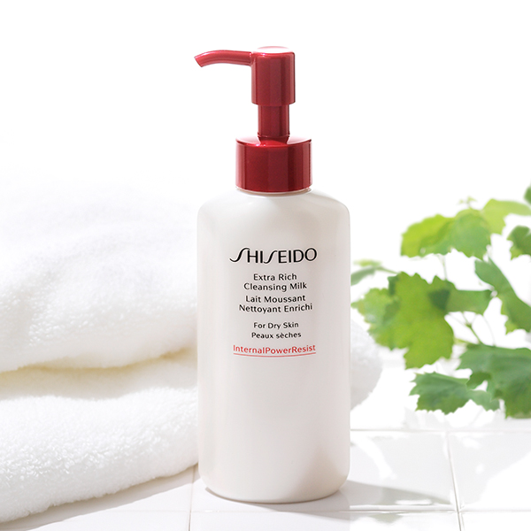 Shiseido Extra Rich Cleansing Milk 125 ml.