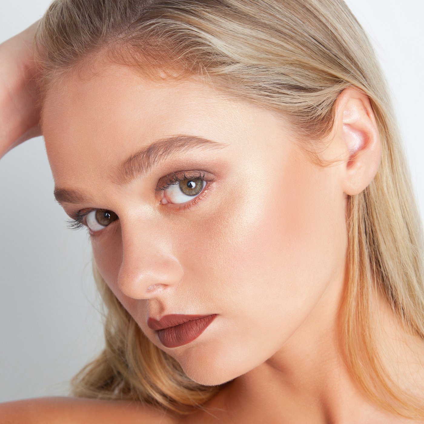 The Balm Mary-Lou Manizer Highlighter, Shadow, & Shimmer 8.5 g. (No Box)