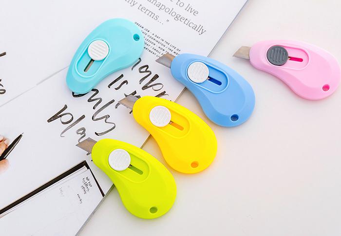 คัตเตอร์จิ๋ว ชิ้นละ 8 บาท ✔️พร้อมส่ง Ohwowshop เครื่องเขียน