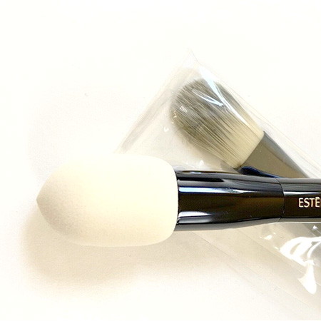 Estee Lauder Foundation Sponge & Brush