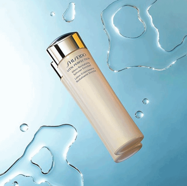 Shiseido Vital Perfection White Revitalizing Softener Enriched 75 ml.+ 30 ml.