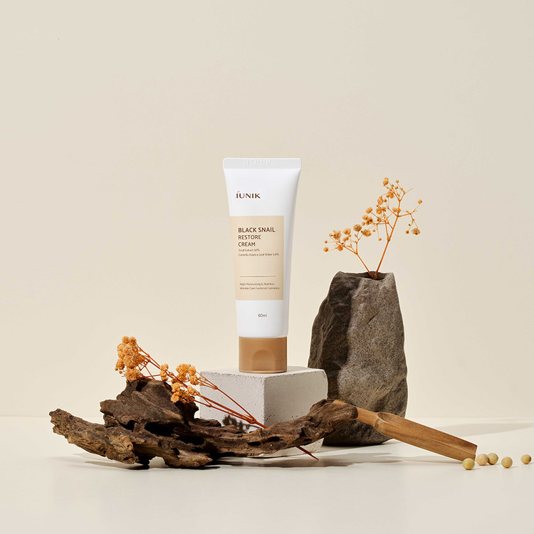 IUNIK Black Snail Restore Cream 60 ml.