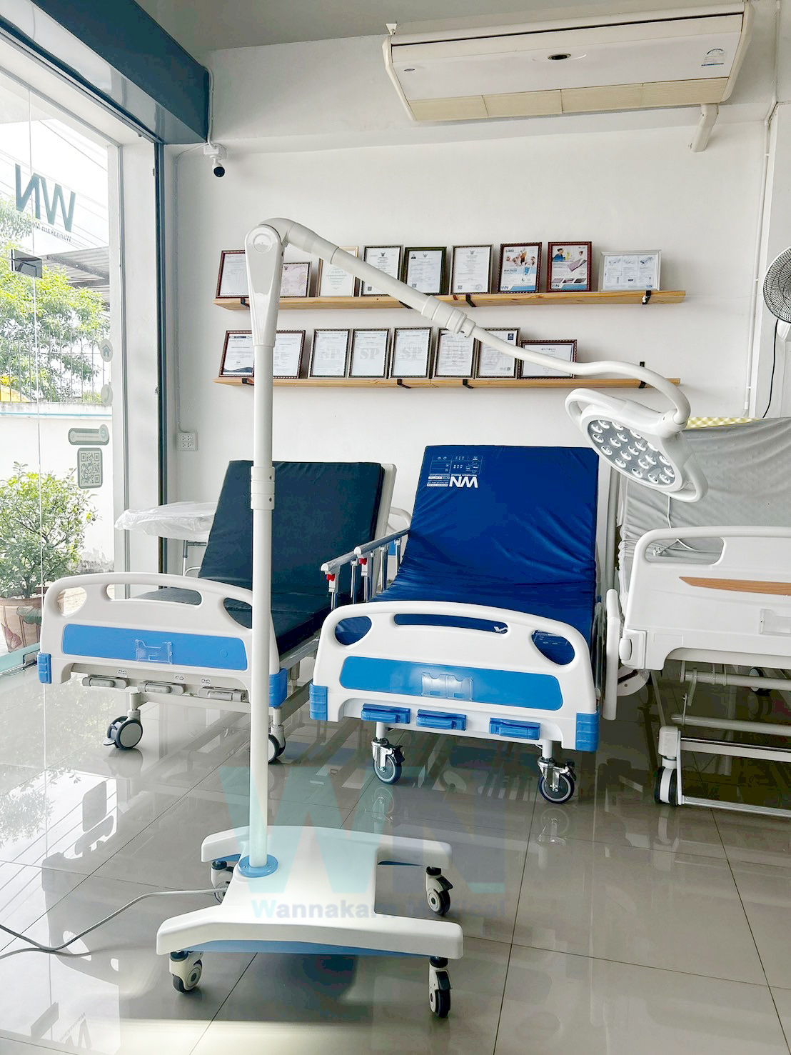 โคมไฟผ่าตัด Operation Lamp Model : YDE-300