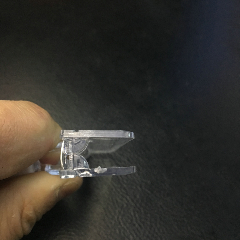 ตัวหนีบป้ายราคา และโฆษณา สีใส ข้อสั้น ชิ้นละ 10บาท Ohwowshop