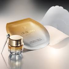 Cle De Peau Beaute Vitality-Enhancing Eye Mask Supreme 12 g. 1 Sheet