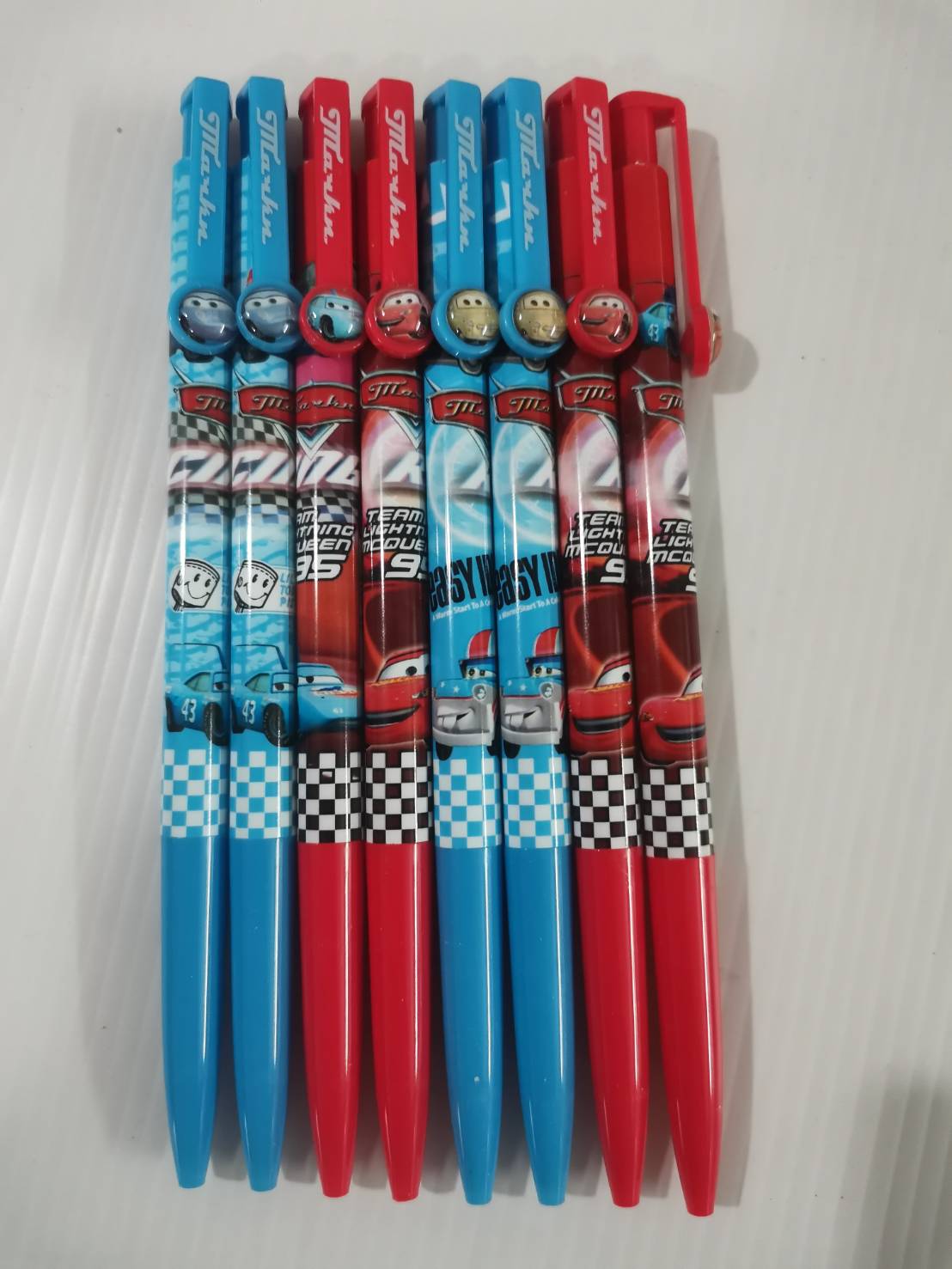 ปากกากดแฟนซี ซีรีส์ แมกควีน ไส้สีน้ำเงิน หัวเล็ก 0.5 ด้ามละ 9 บาท สุ่มลาย 📦ยกกล่อง 60 ด้าม✔️พร้อมส่ง เครื่องเขียน