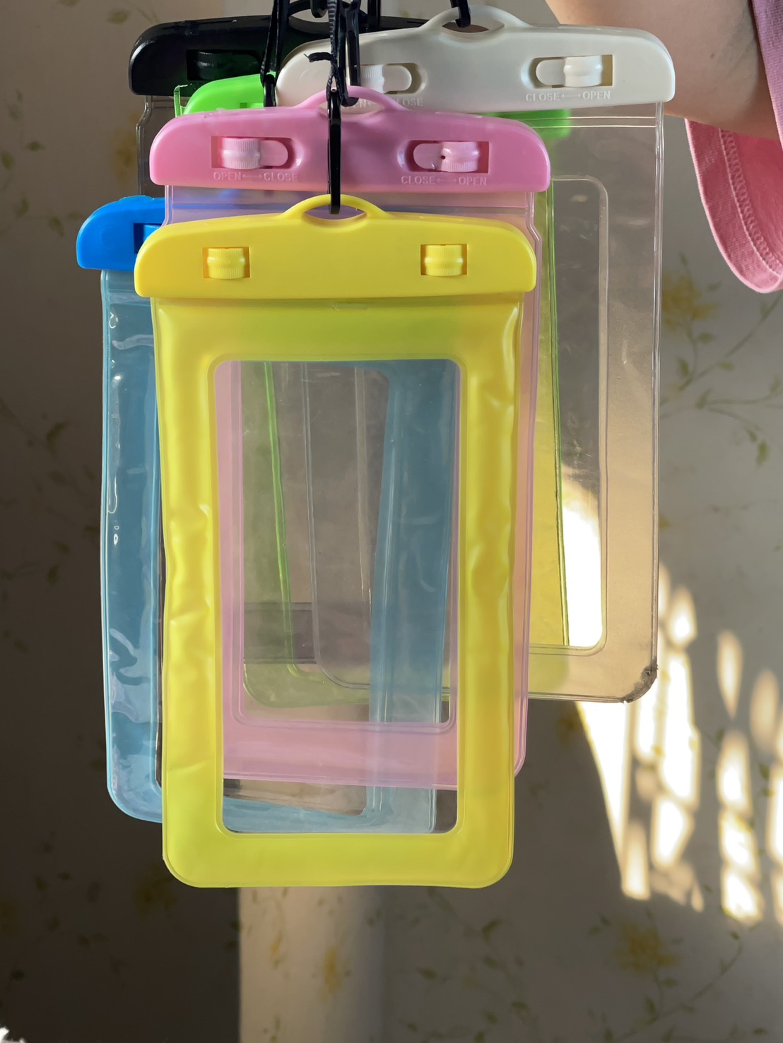 💦ซองกันน้ำ💦🌈ซองโทรศัพท์ ซองมือถือ หลากสี ขอบขุ่น21x11💯ฟรีสายคล้องคอ ทัชสกรีนได้✅พร้อมส่งในไทย กันน้ำ ซอง