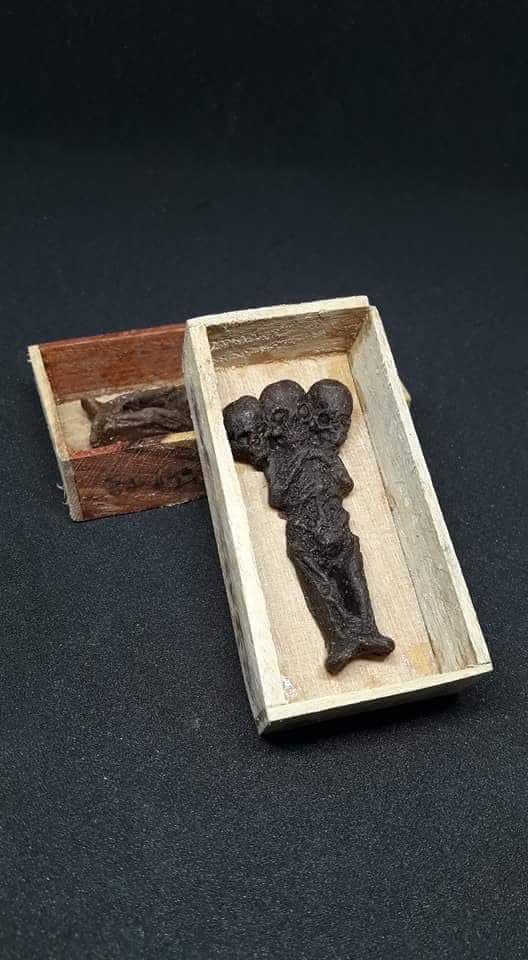 ลูกกรอกสามหัว นอนโลง หลวงพ่อยศ อกิญจโน วัดป่าบ้านสังข์