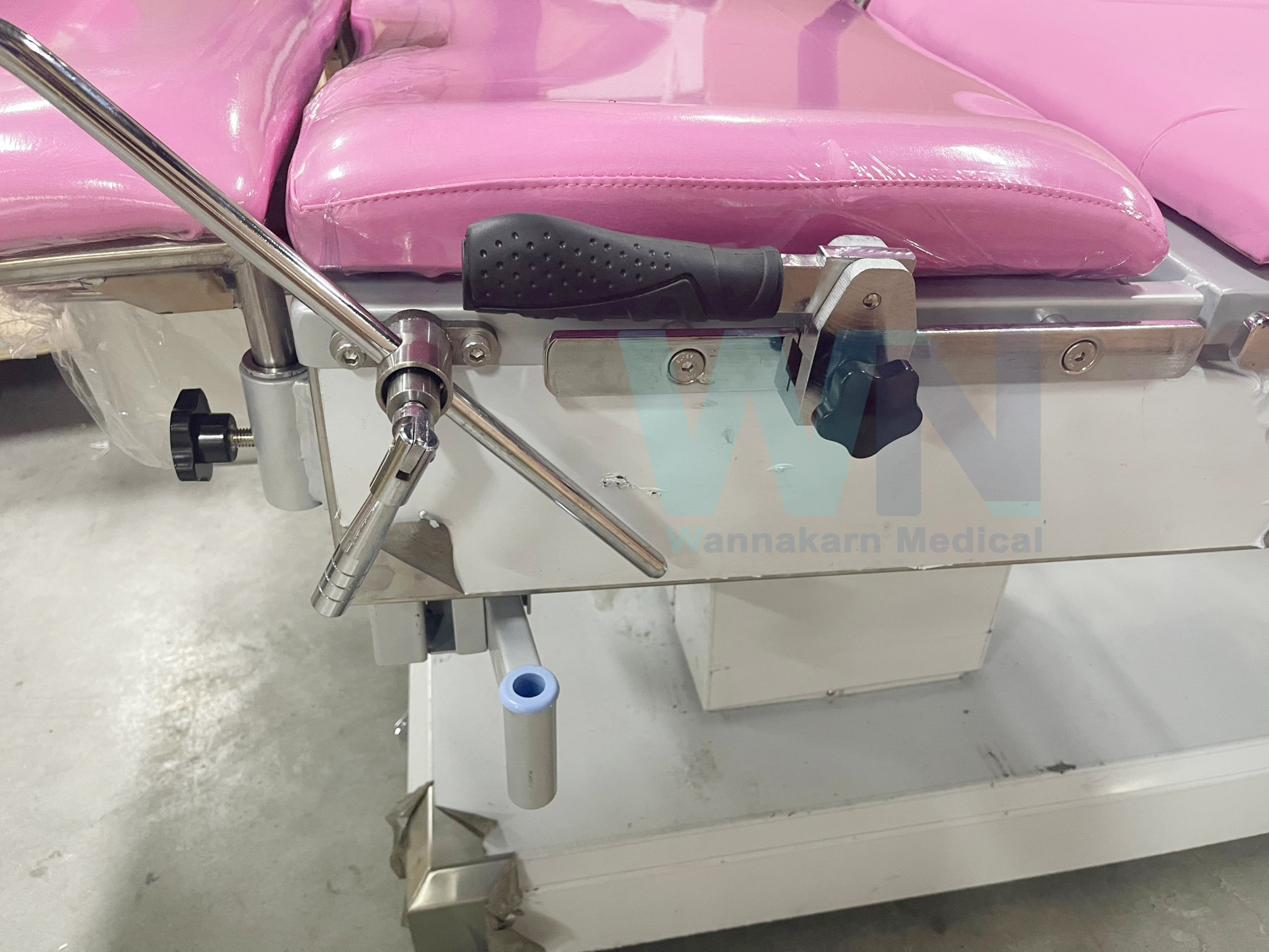 เตียงตรวจนารีเวช Gynecology Examination Bed B-45