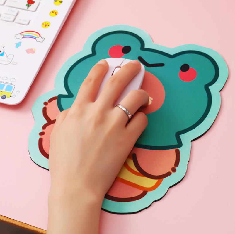 🔥แผ่นรองเมาส์🔥 รูปทรงการ์ตูน Pretty cartoon ราคา 18 บาท 📌สินค้าเลือกลายได้ ✔️พร้อมส่ง Ohwowshop แผ่นรองเมาส์ กันลื่นกันลื่น ลายการ์ตูน