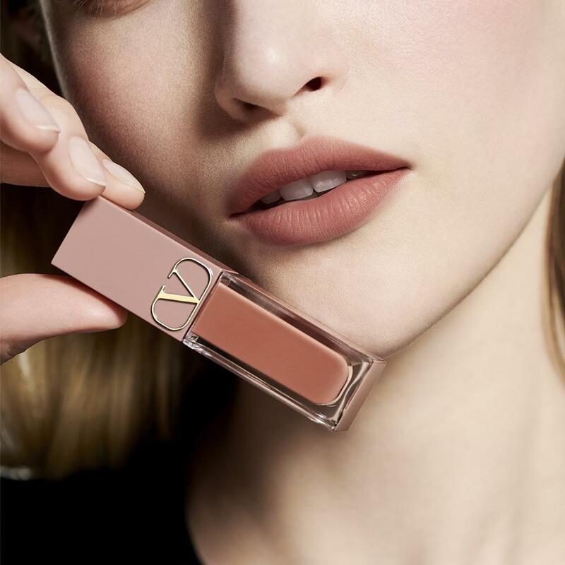 Valentino Liquirosso 2 IN 1 Lip & Blush Soft Mattte Color 3.9 ml. # 77A Nude In Roma