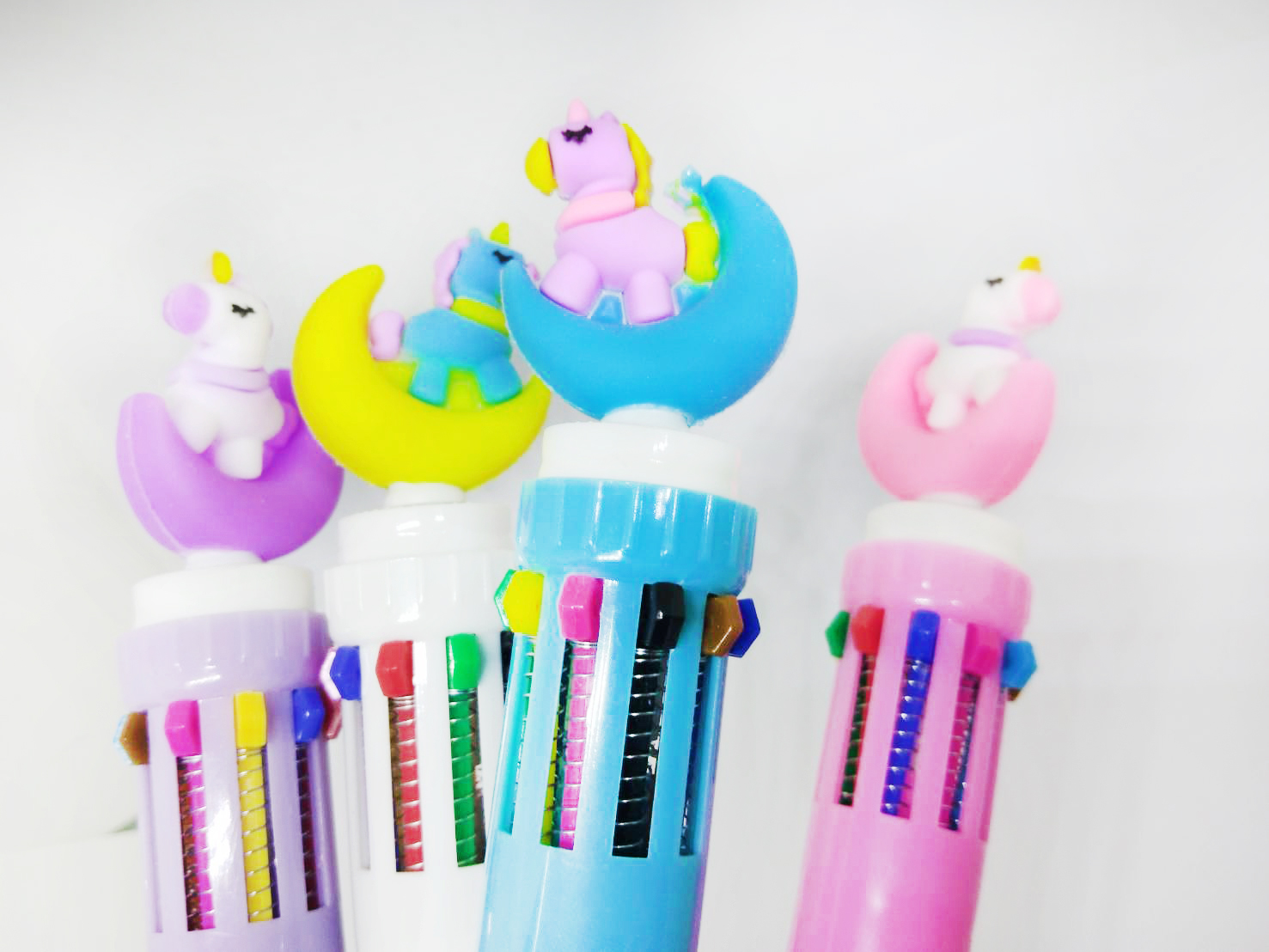 ปากกา10สี ม้ายูนิคอร์นพระจันทร์เสี้ยว(🎲สุ่มสีสุ่มลาย)
