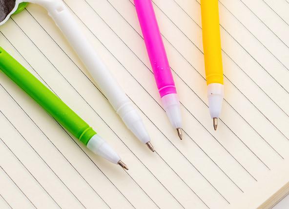 ปากกาพัดลายหมี Happy [ลูกลื่นน้ำเงิน] ด้ามละ 4 บาท