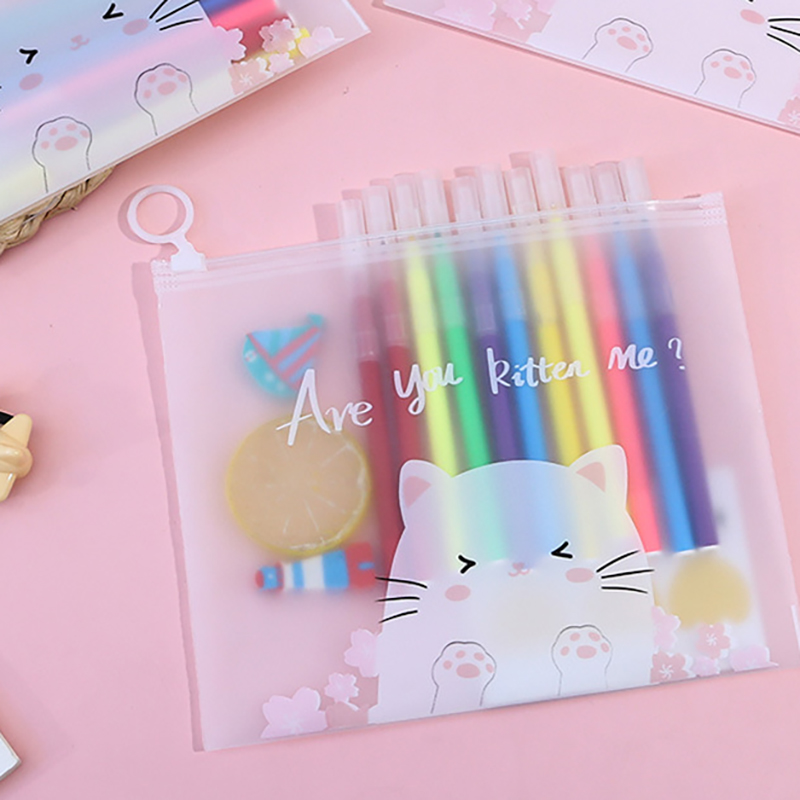 🌈กระเป๋าใส่เครื่องเขียน A5🐱🌈Lovely Cat 21x17cm📌เลือกลาย ราคา 4 บาท✔️พร้อมส่ง Ohwowshop ซองใส่เครื่องเขียน ซอง เครื่องเขียน กระเป๋า กระเป๋าดินสอ