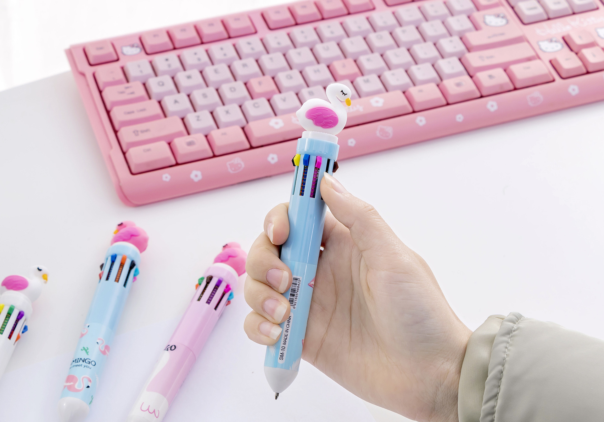 ปากกา 10สี นกฟลามิงโก ชิ้นละ 11 บาท ✔️พร้อมส่ง (🎲สุ่มลาย) Ohwowshop