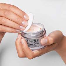 Clinique Smart SPF15 Custom Repair Moisturizer 50 ml.
