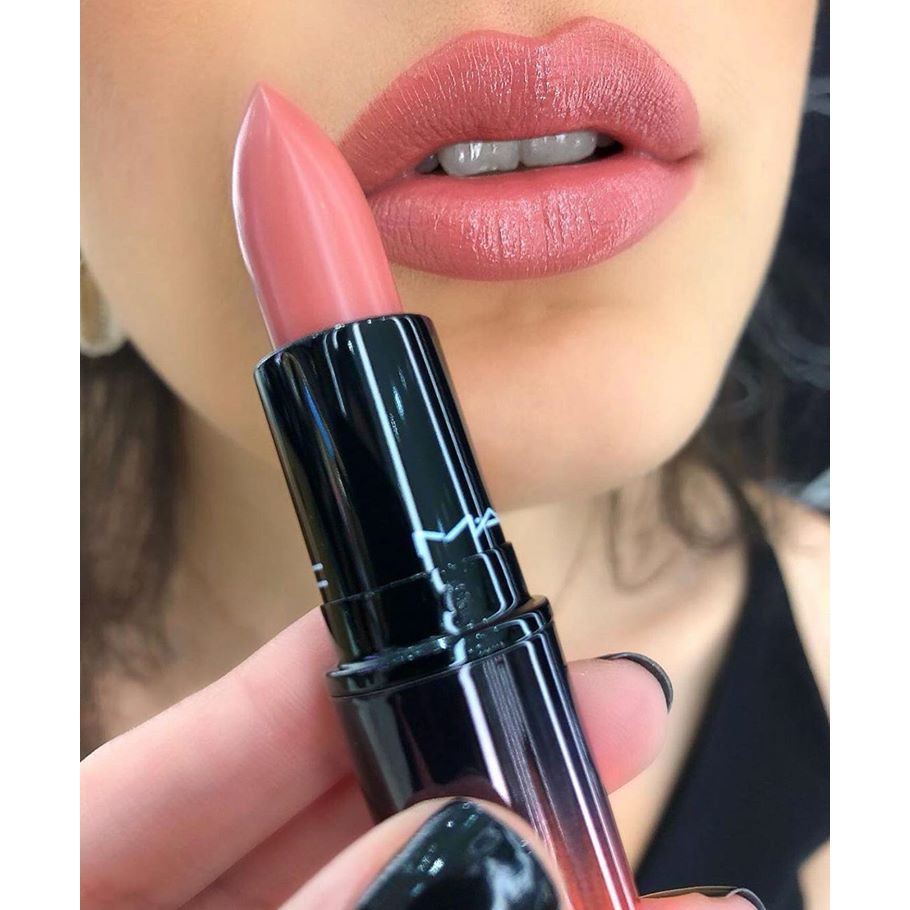 M.A.C Love Me Lipstick 3 g. #402 French Silk