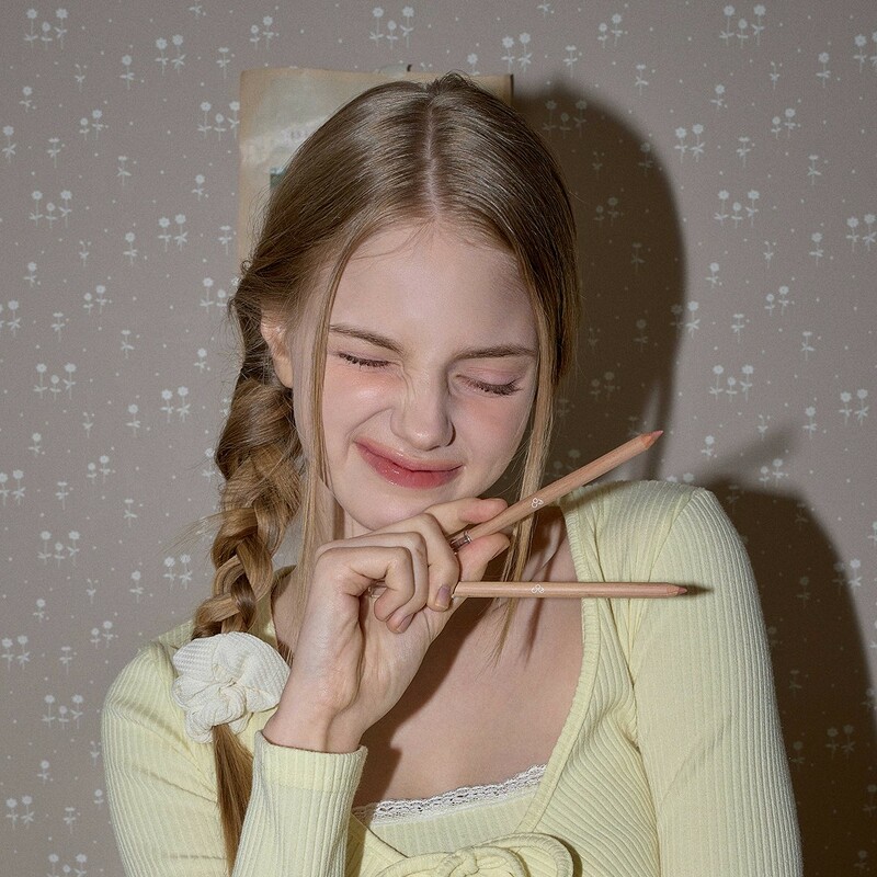 AOU Blending Lip Pencil 1.6 g. #02 Dew