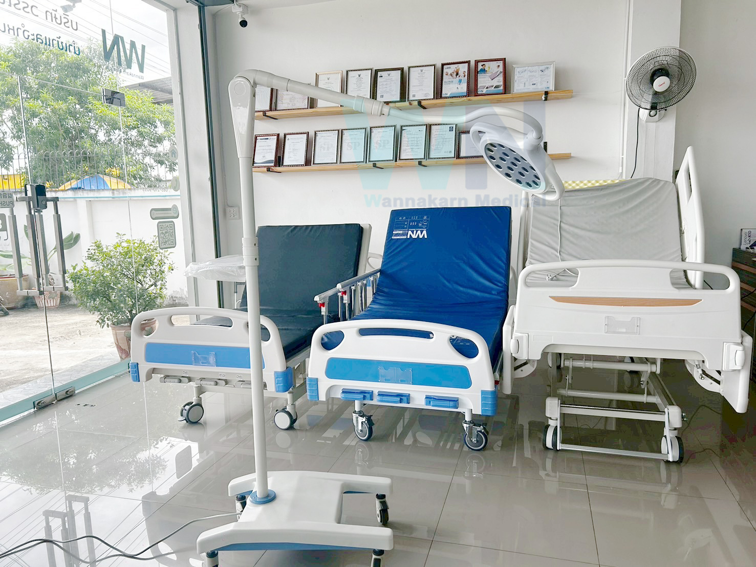 โคมไฟผ่าตัด Operation Lamp Model : YDE-300