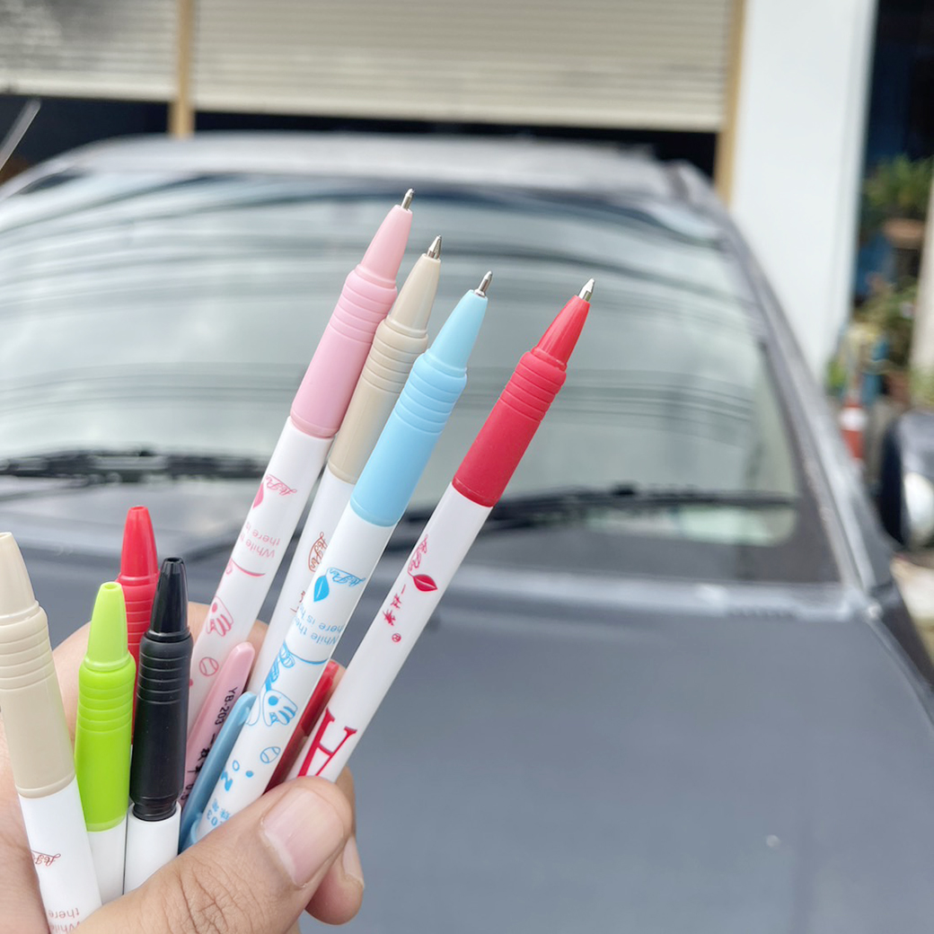 🌈Ball Pen🌈ปากกากดลูกลื่น⚫🔵🔴0.5-0.7mm📌คละลายตามแบบ ✅พร้อมส่ง Ohwowshop ปากกา เครื่องเขียน สี