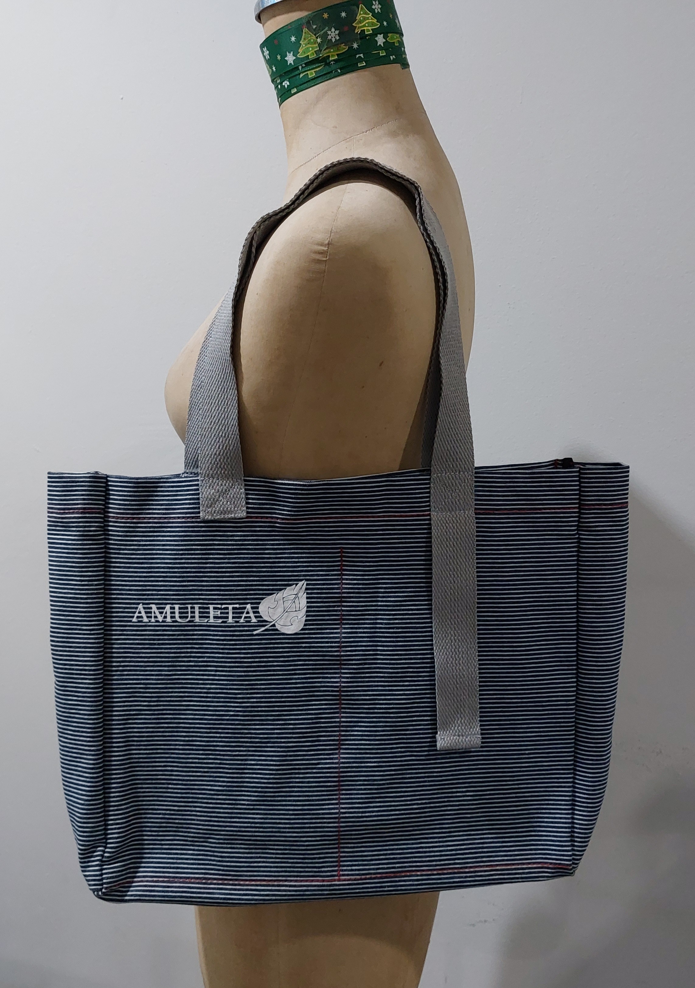 กระเป๋าผ้ายีนส์