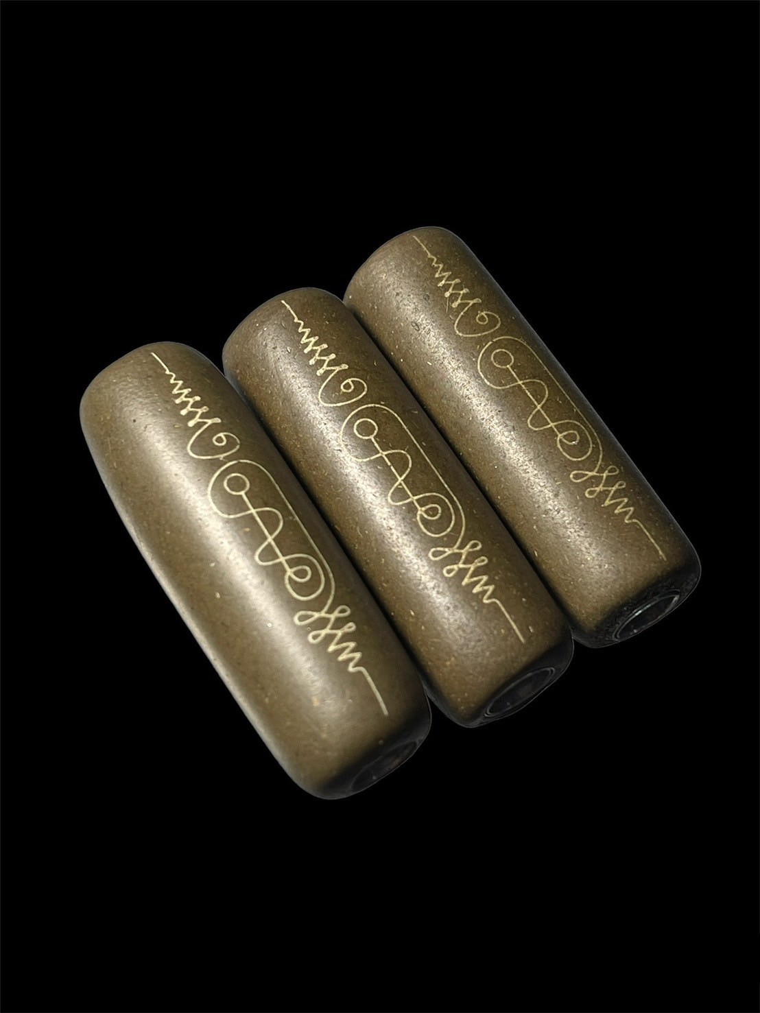 ตะกรุดกามคุณ (แบบพอกผงว่าน) หลวงปู่พงษ์ศักดิ์ ทันตะจิตโต วัดป่าเทพนิมิต จังหวัดกาฬสินธุ์