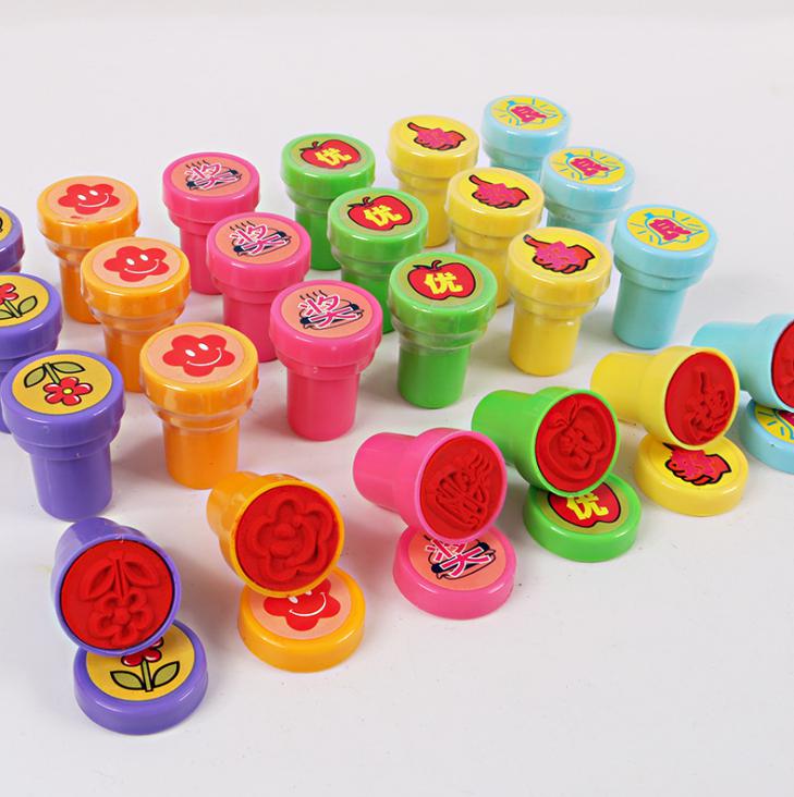 🌈⭐ตัวปั๊มการ์ตูน ตัวอักษร ตัวแสตมป์หมึกในตัว ชิ้นละ 4 บาท 📌เลือกแบบสุ่มตามแบบ ✅พร้อมส่ง Ohwowshop ตัวปั๊มการ์ตูน ไฮไล หมึกสี เครื่องเขียน เด็กเล็ก