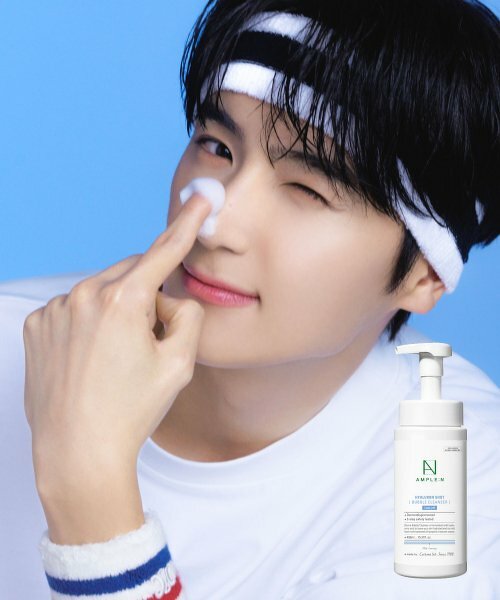 AMPLE : N Hyaluron Shot Bubble Cleanser 450 ml.