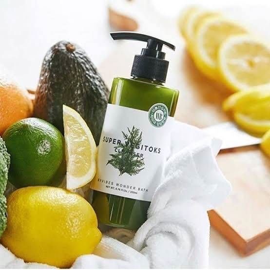 Wonder Bath Super Vegitoks Cleanser 300 ml. #Green เพื่อผิวเรียบเนียน กระจ่างใส