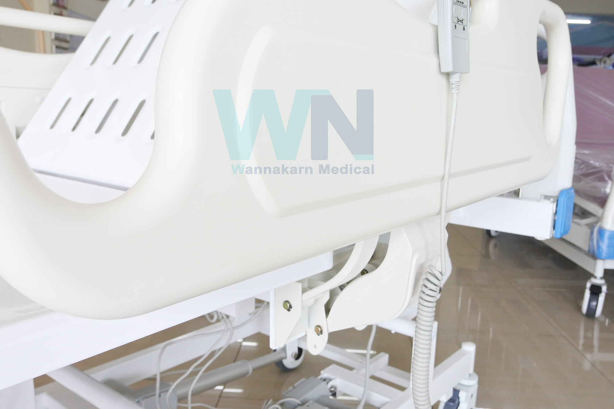 Medical Bed MK-E-02 เตียงผู้ป่วยปรับไฟฟ้า 3 ฟังก์ชั่น ราวปีกนก
