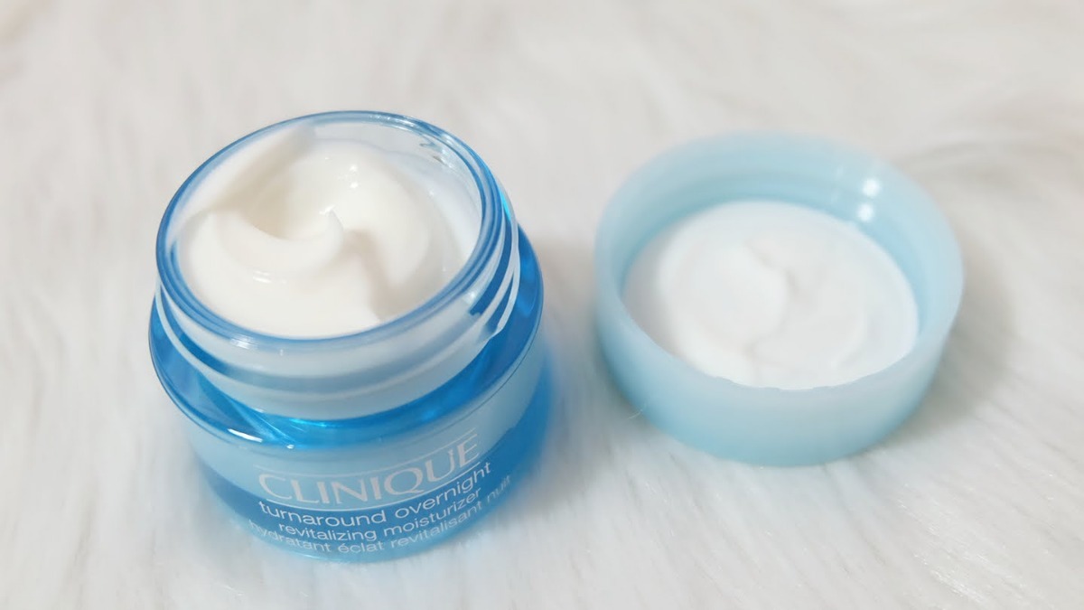 Clinique Turnaround Overnight Revitalizing Moisturizer 15 ml.