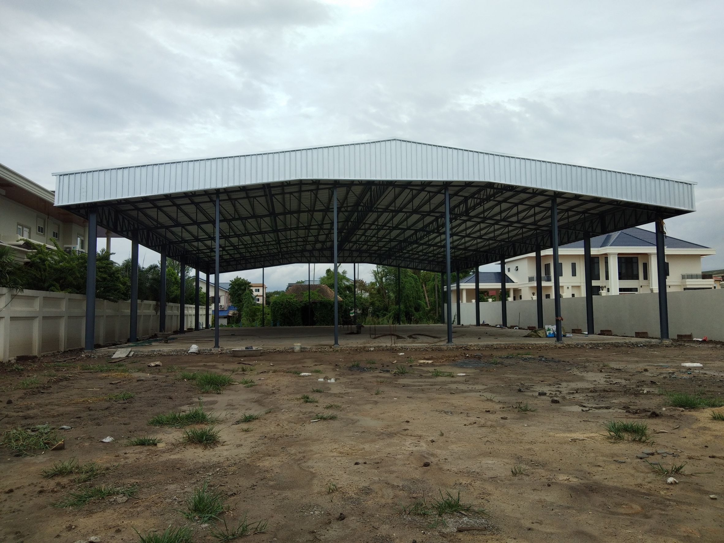 โกดังสำเร็จรูป HW-HC ขนาด 25x38x7.5 m เฉพาะโครงสร้างอาคารและหลังคา + หลังคายื่น 1 เมตร รอบอาคาร ฉนวน PE 5 mm