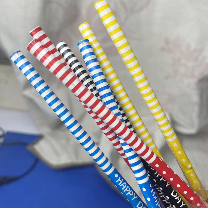 ⭐🎄ดินสอ🎄⭐HB หัวยางลบคริสต์มาส📌คละลาย เครื่องเขียน HB โรงเรียน นักเรียน สินค้า ราคาถูก