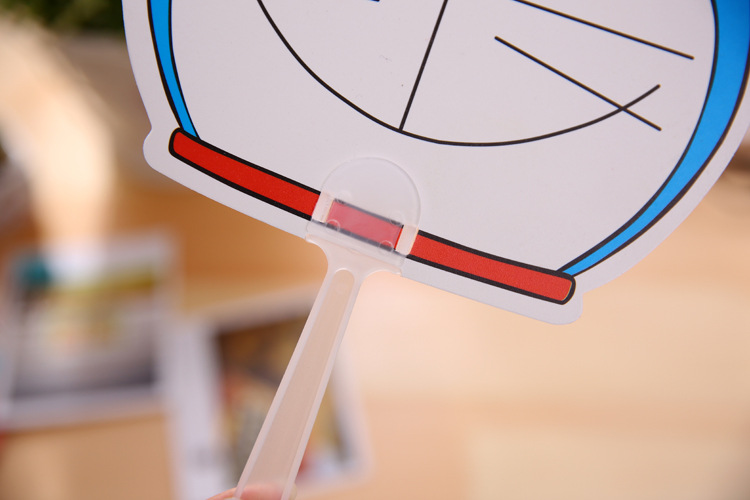 พัดลาย ลิขสิทธิ์ ชิ้นละ 5 บาท พร้อมส่ง (🎲สุ่มลายสุ่มสี) Ohwowshop