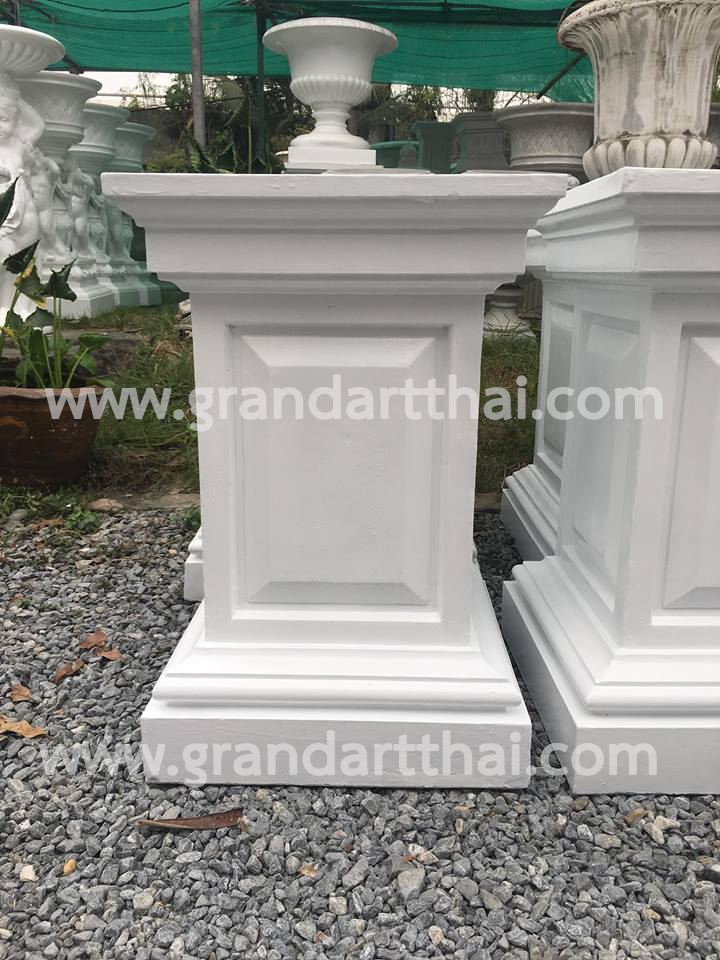 แท่นเหลี่ยมลายฟัก 35/74