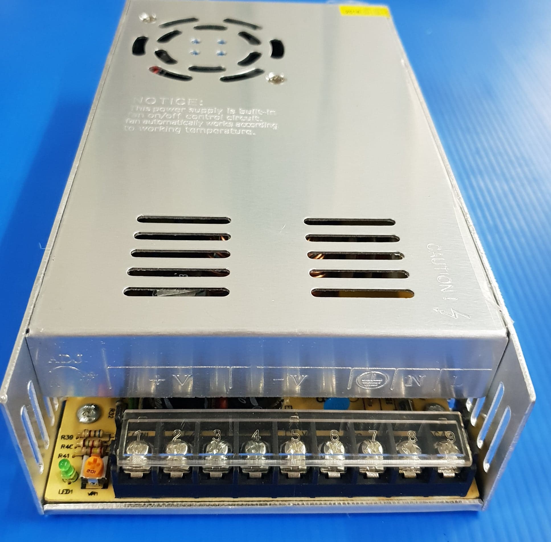 สวิทช์ชิ่ง 12V. 30 แอมป์